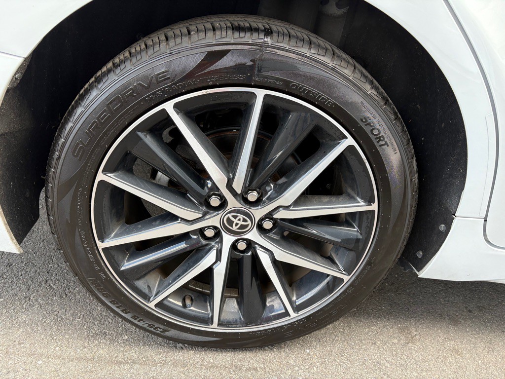 2023 Toyota Camry Image 35