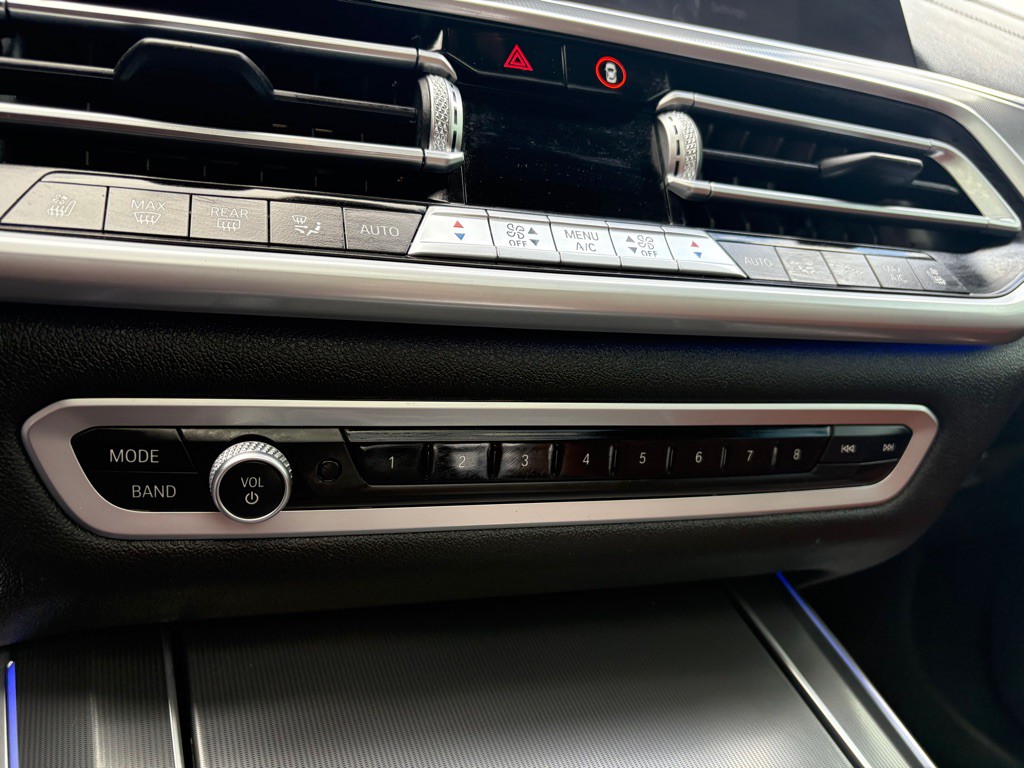 2021 BMW X5 Image 25