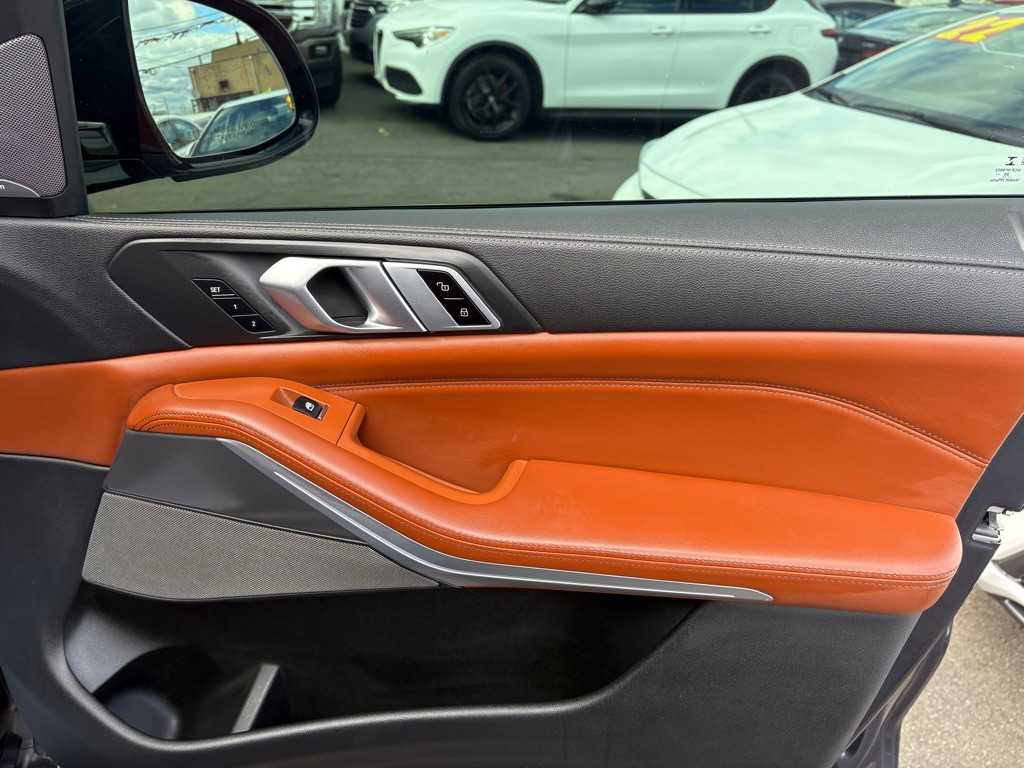 2021 BMW X5 Image 28