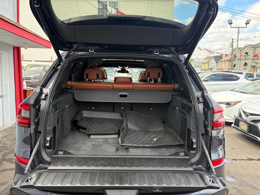 2021 BMW X5 Image 37