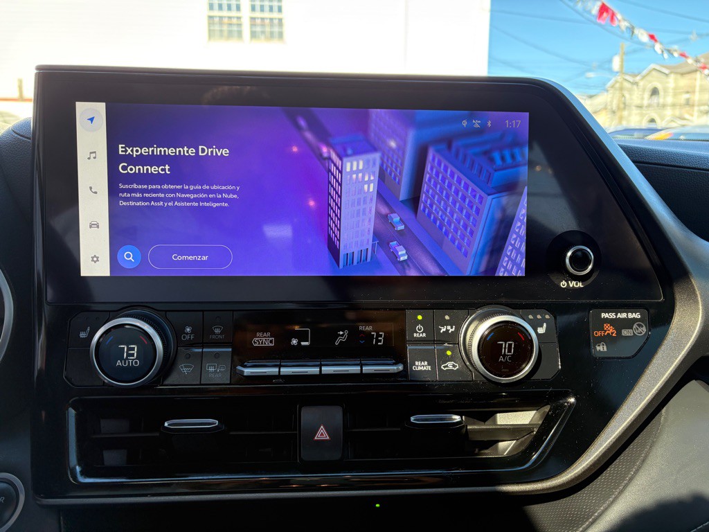 2024 Toyota Highlander Image 17