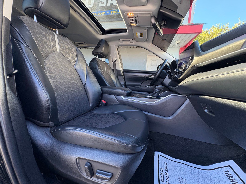 2024 Toyota Highlander Image 24