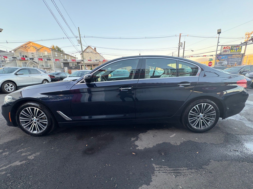 2018 BMW 5 Series Image 4