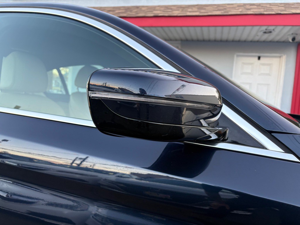 2018 BMW 5 Series Image 9