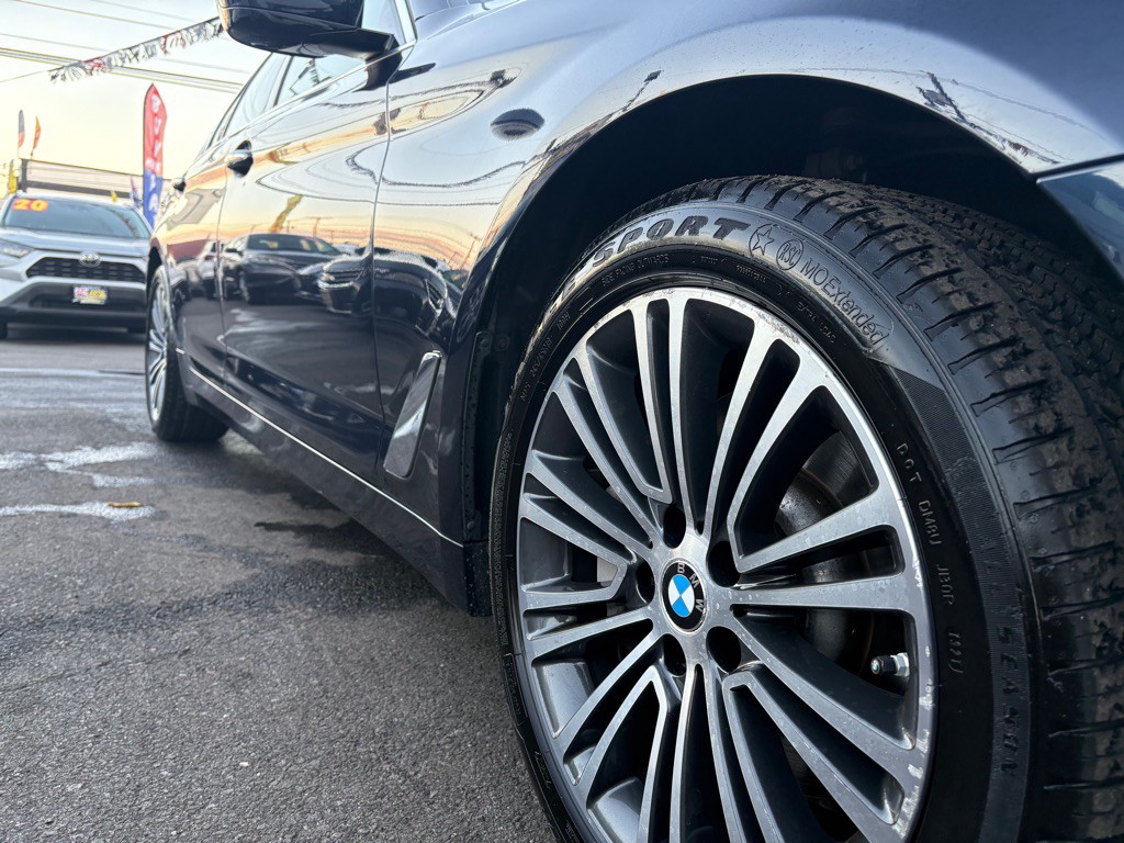 2018 BMW 5 Series Image 10