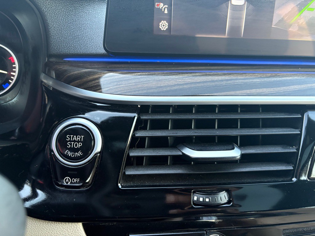 2018 BMW 5 Series Image 26