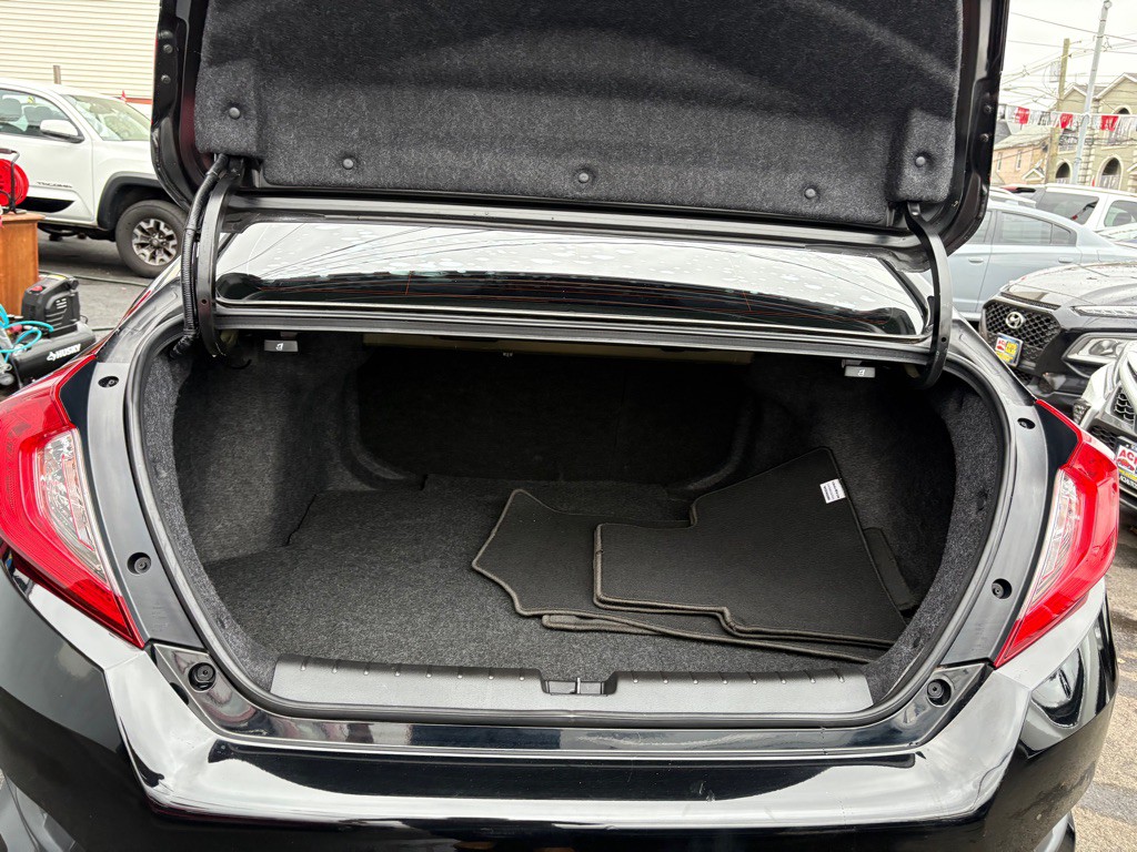 2020 Honda Civic Image 31