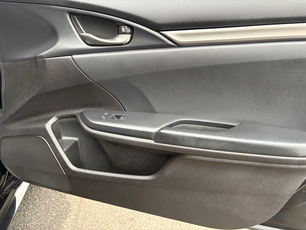 2020 Honda Civic Image 30