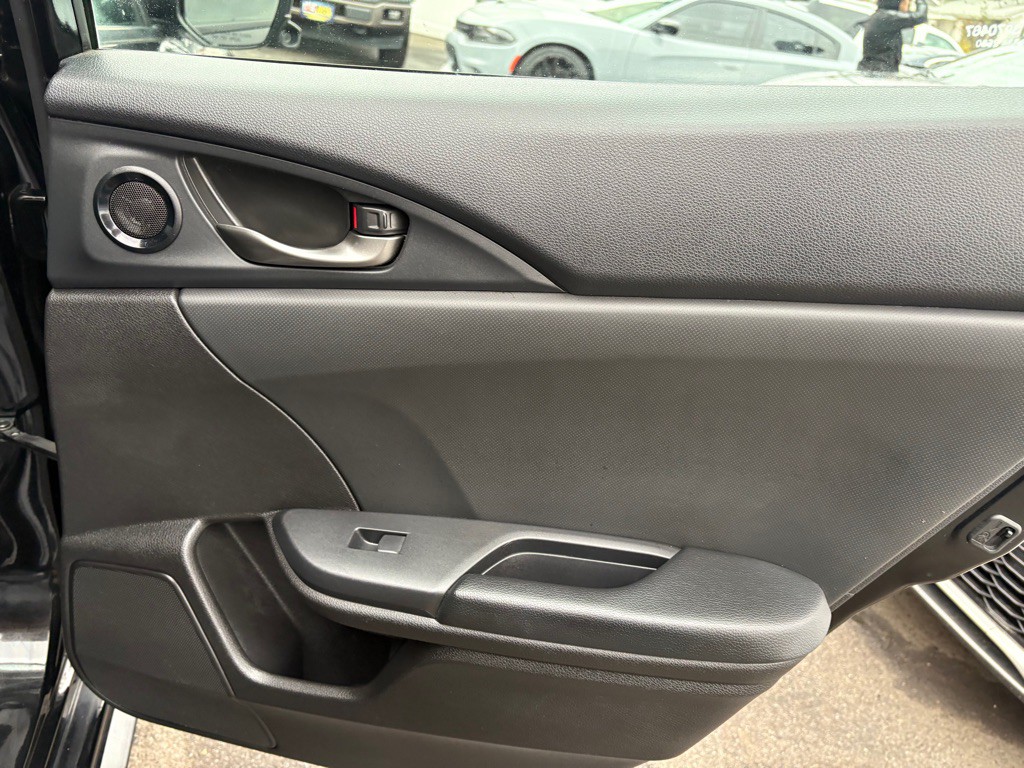 2020 Honda Civic Image 33