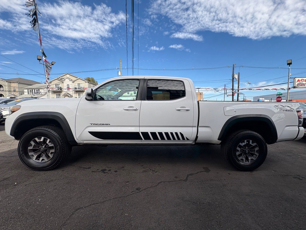 2021 Toyota Tacoma Image 4