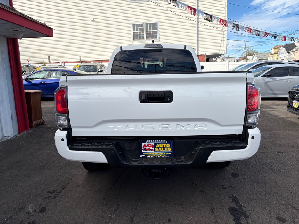 2021 Toyota Tacoma Image 6