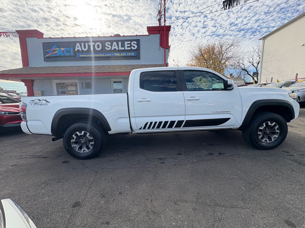 2021 Toyota Tacoma Image 8
