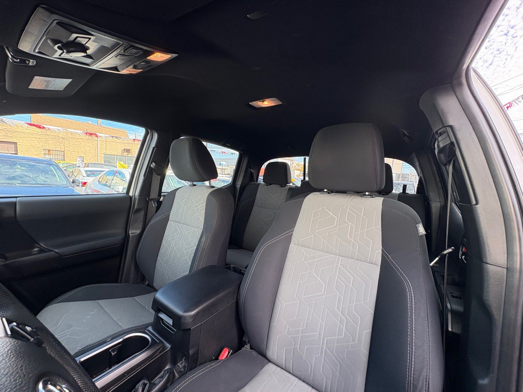 2021 Toyota Tacoma Image 12