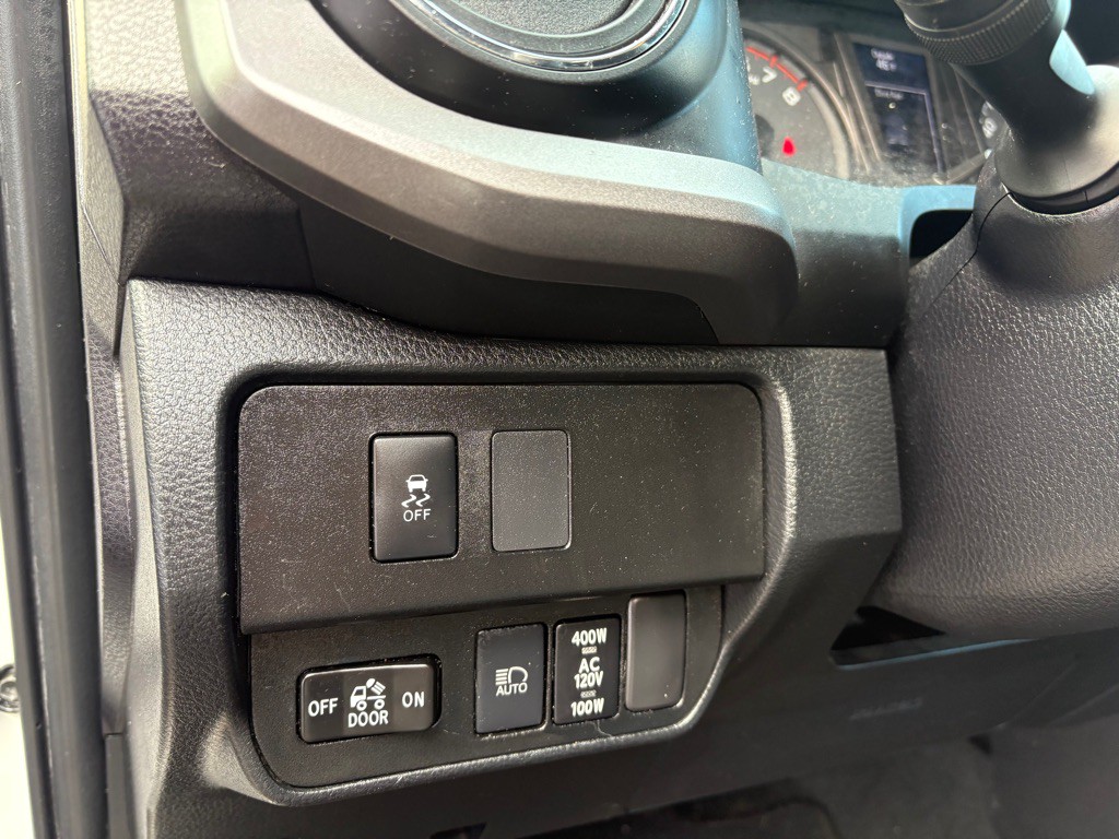 2021 Toyota Tacoma Image 13