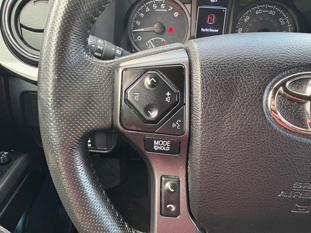 2021 Toyota Tacoma Image 16