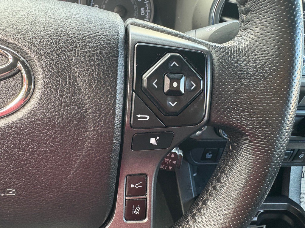 2021 Toyota Tacoma Image 17