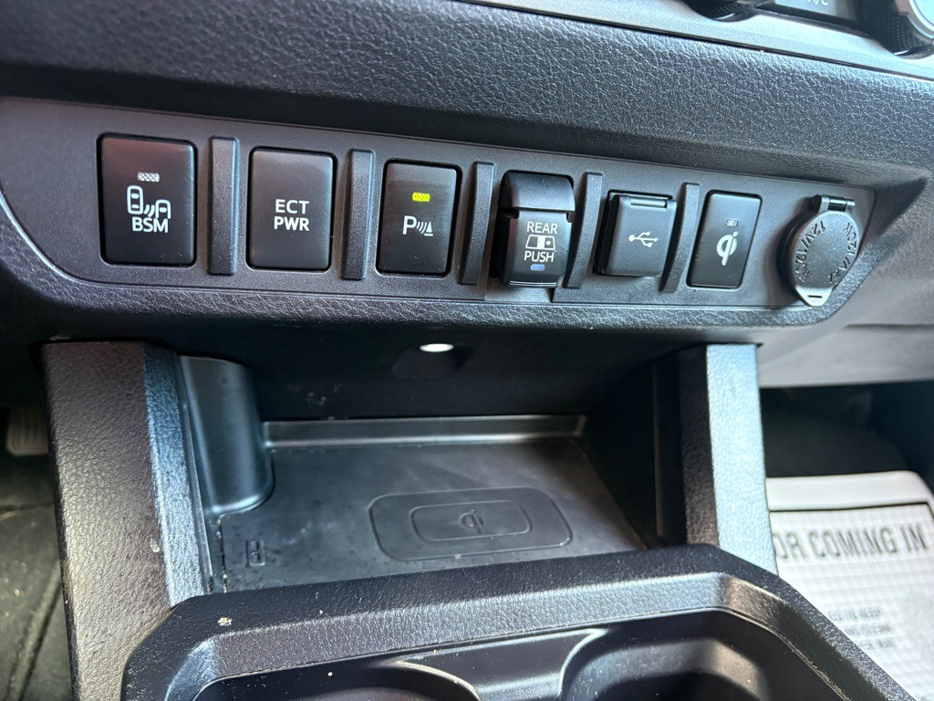 2021 Toyota Tacoma Image 22