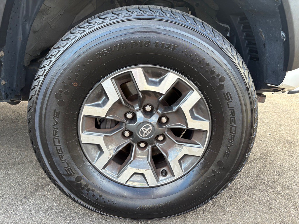 2021 Toyota Tacoma Image 33