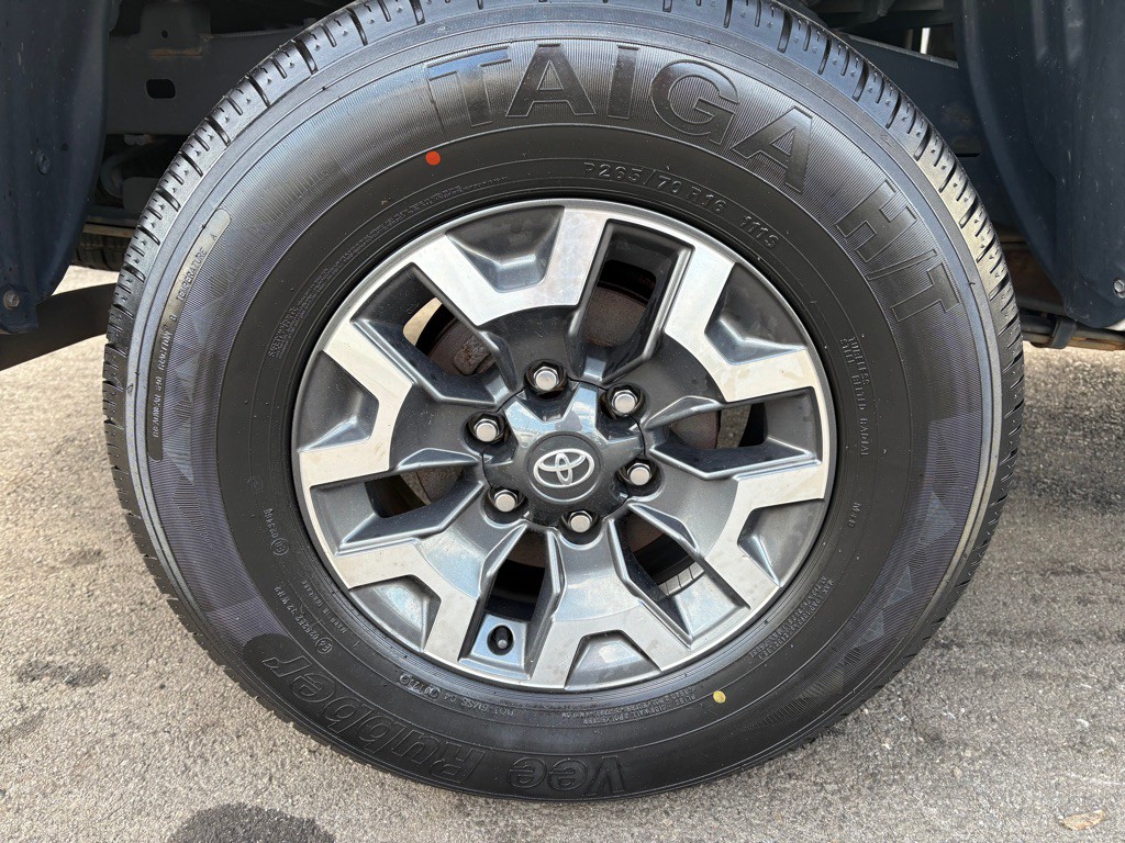 2021 Toyota Tacoma Image 34