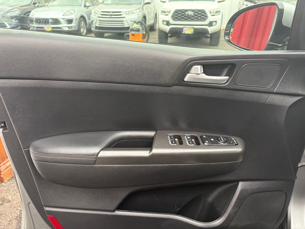 2020 Kia Sportage Image 13