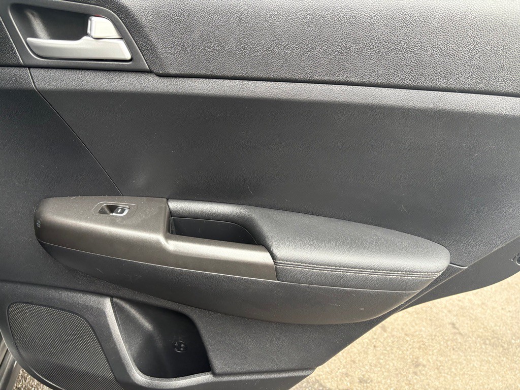 2020 Kia Sportage Image 29