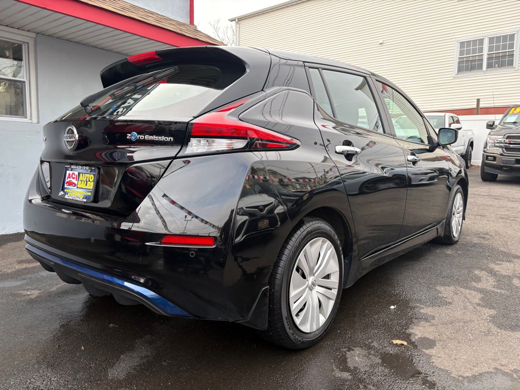 2022 Nissan Leaf Image 7