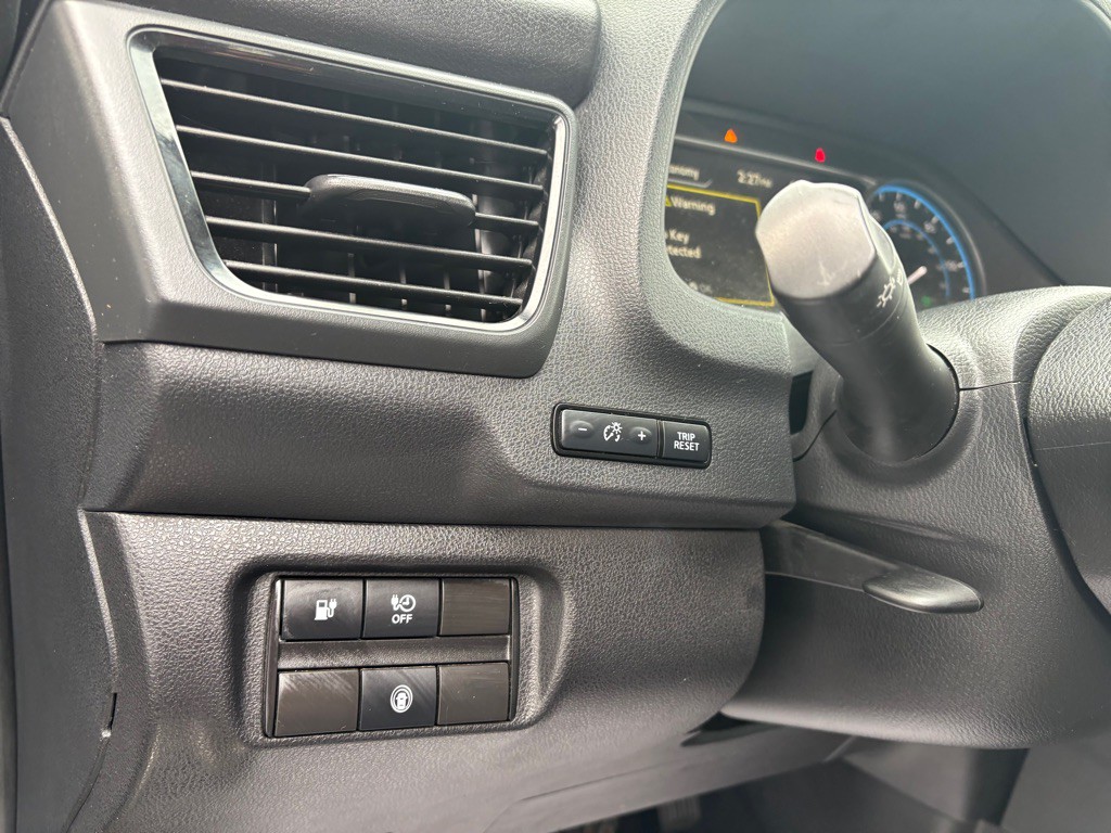 2022 Nissan Leaf Image 16