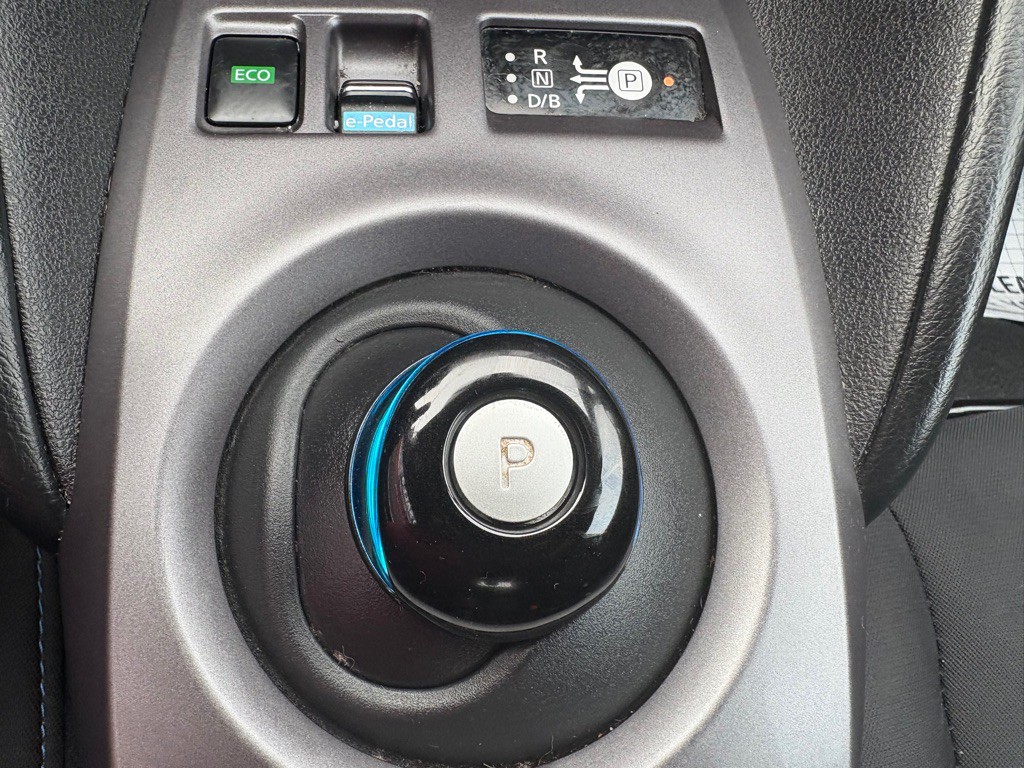 2022 Nissan Leaf Image 25