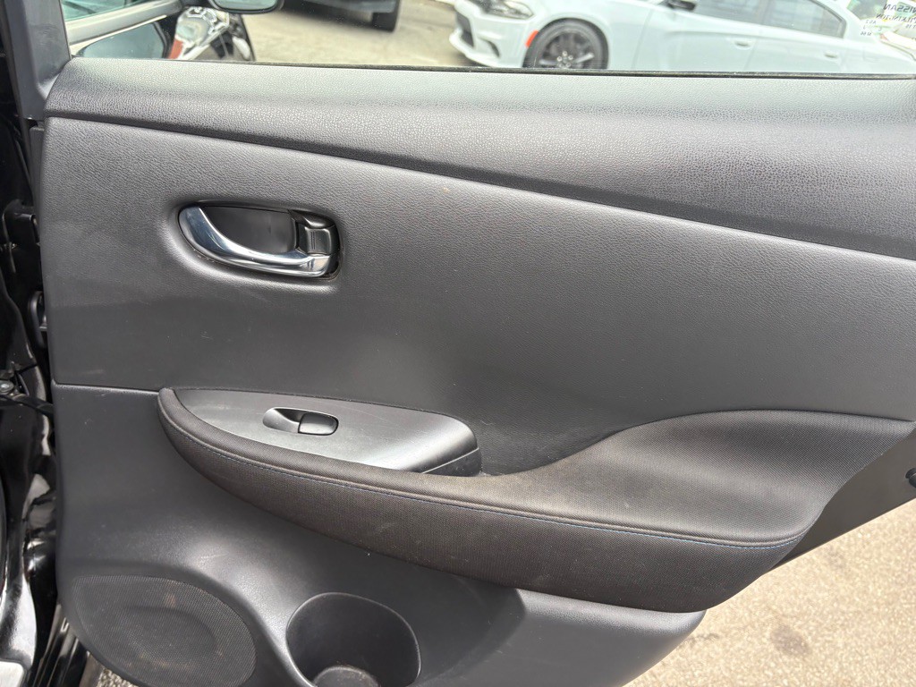 2022 Nissan Leaf Image 29