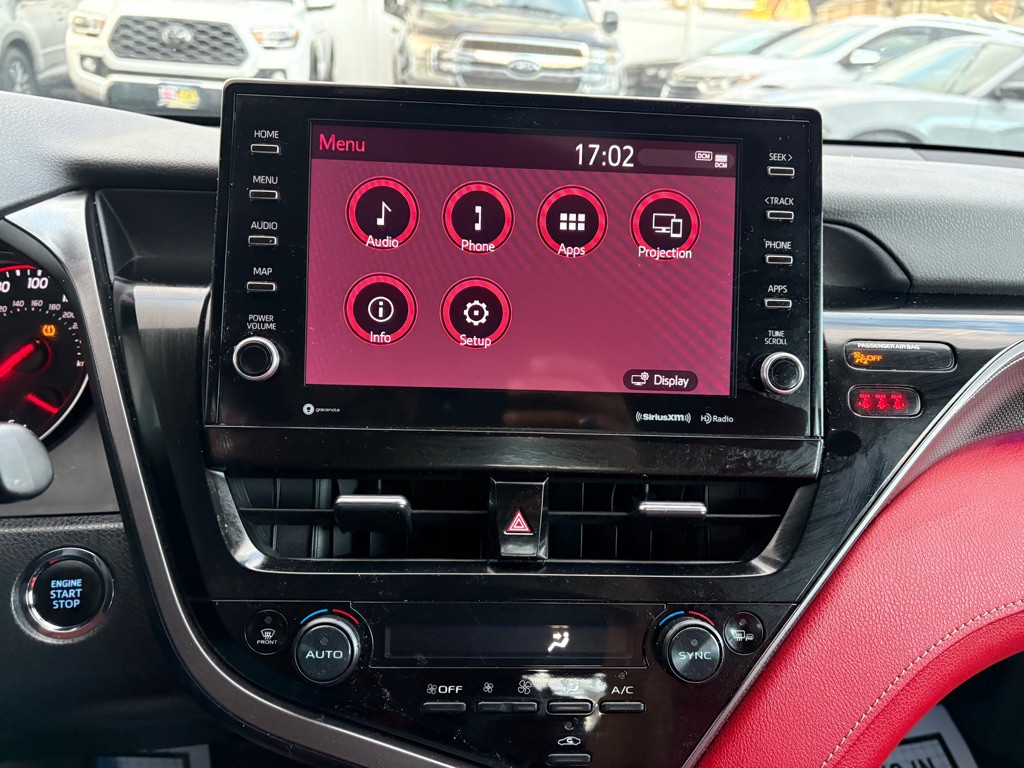 2023 Toyota Camry Image 21