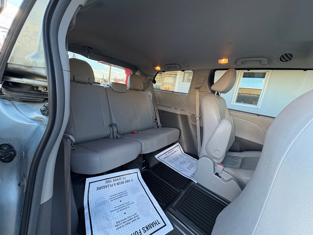 2019 Toyota Sienna Image 29