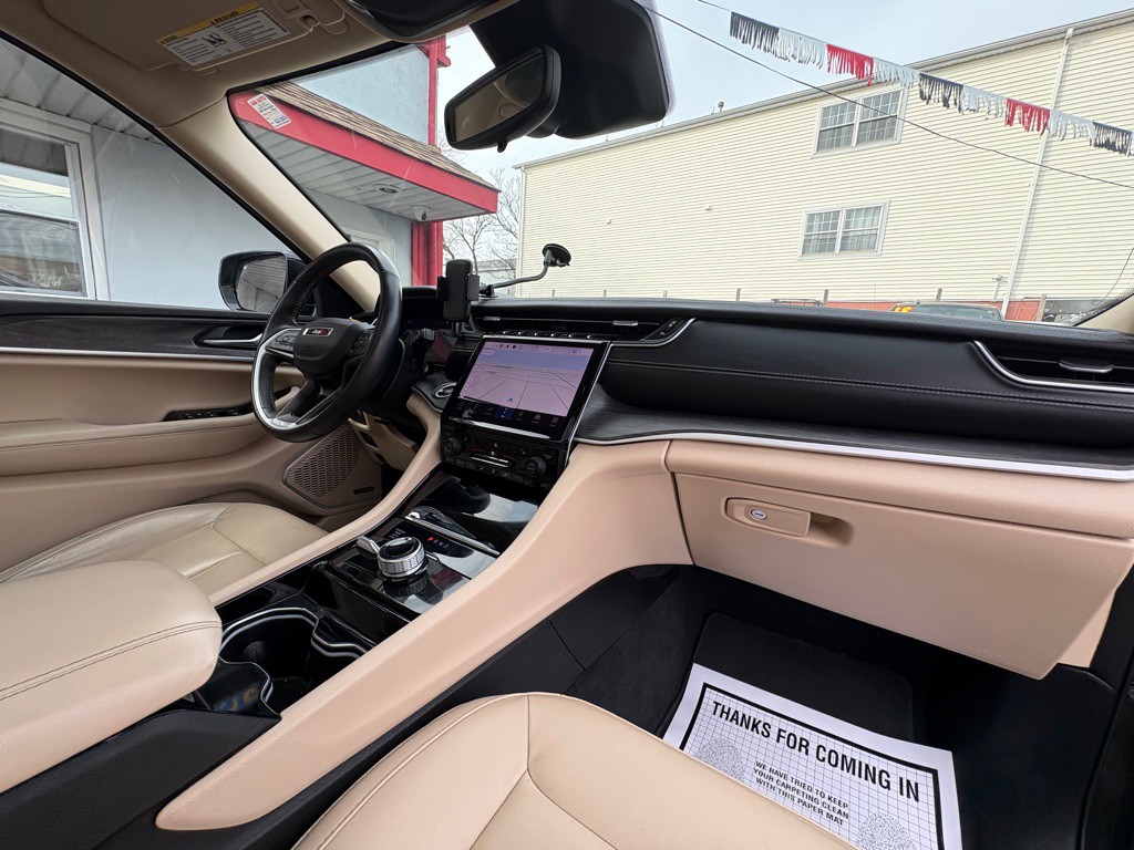 2021 Jeep Grand Cherokee Image 32