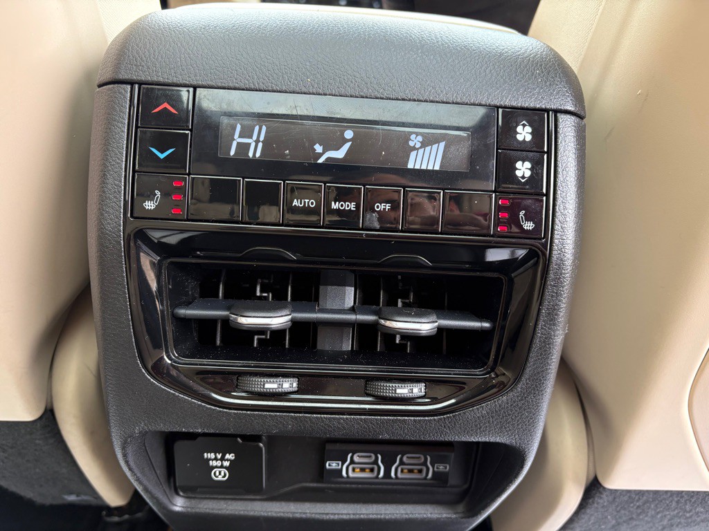 2021 Jeep Grand Cherokee Image 34