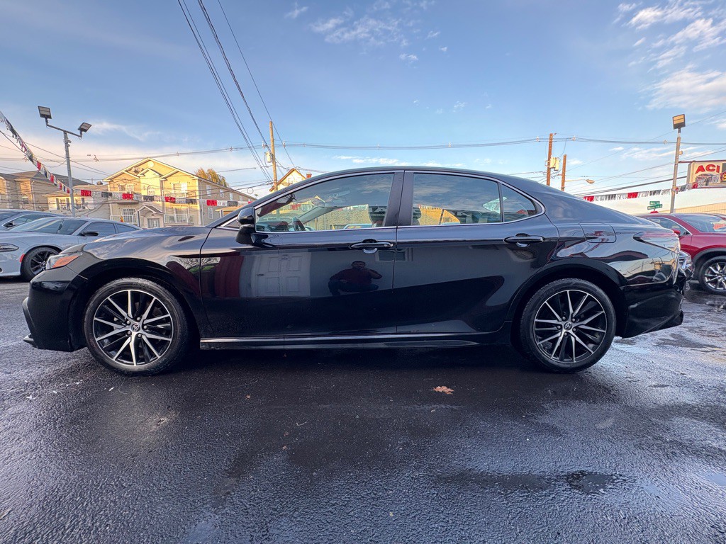 2022 Toyota Camry Image 4