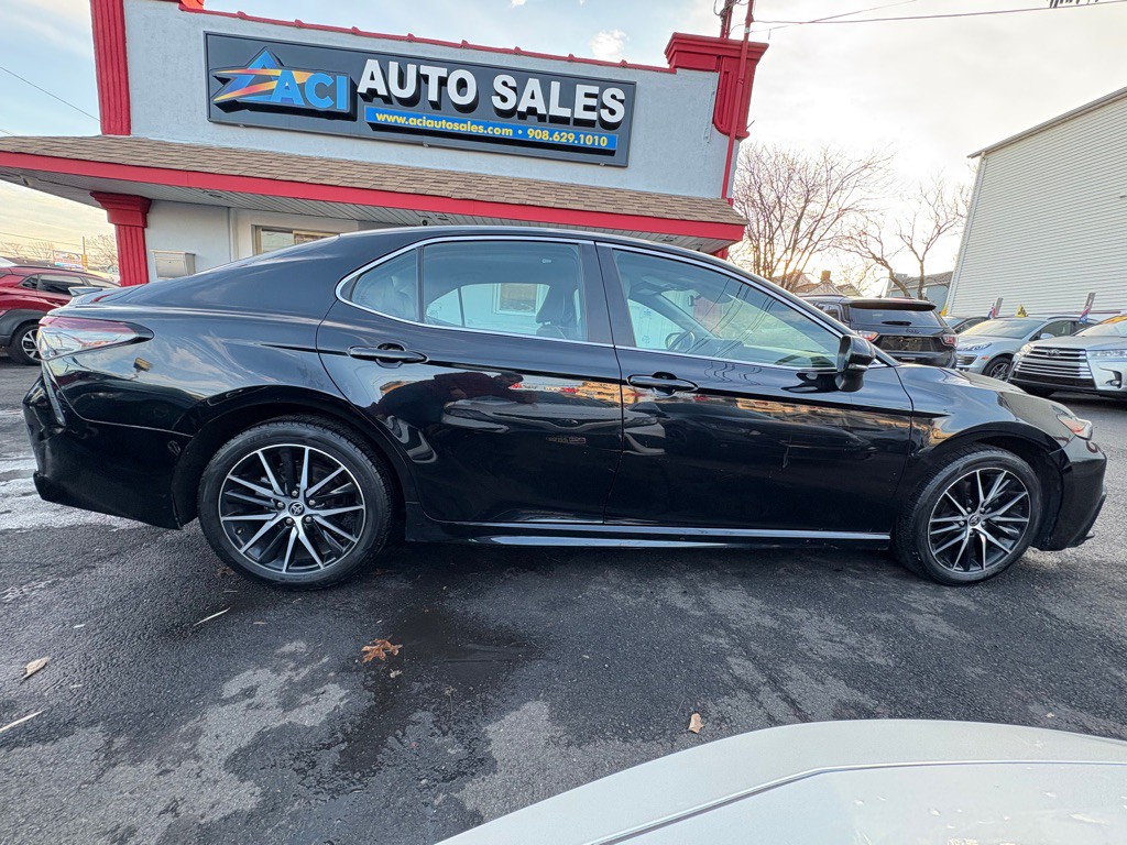 2022 Toyota Camry Image 8