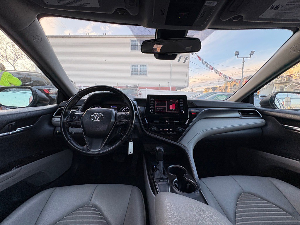 2022 Toyota Camry Image 14