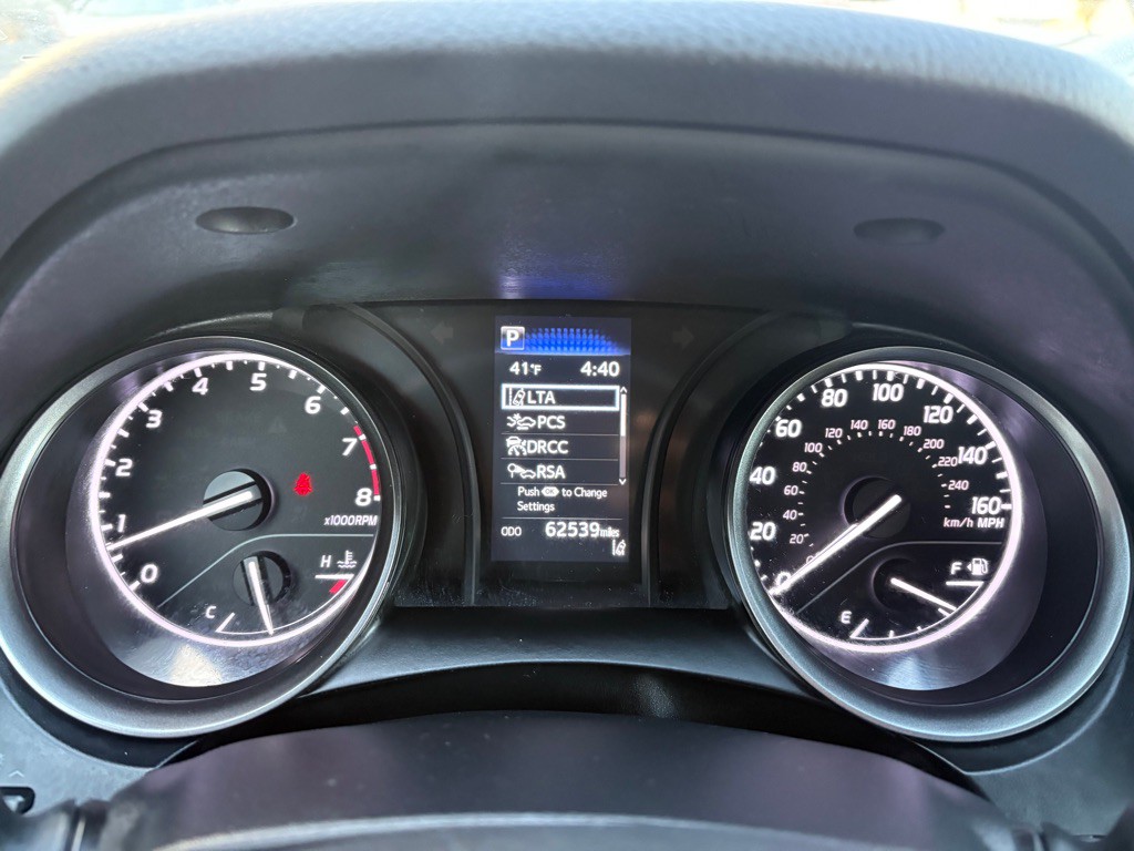 2022 Toyota Camry Image 18