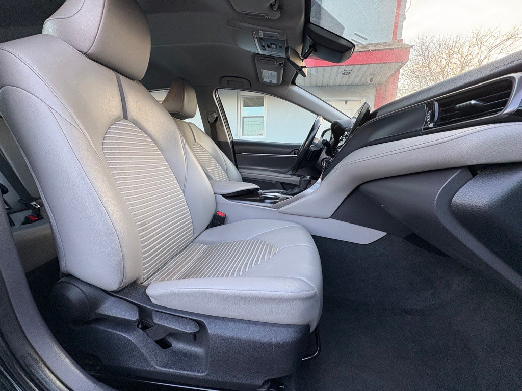 2022 Toyota Camry Image 24