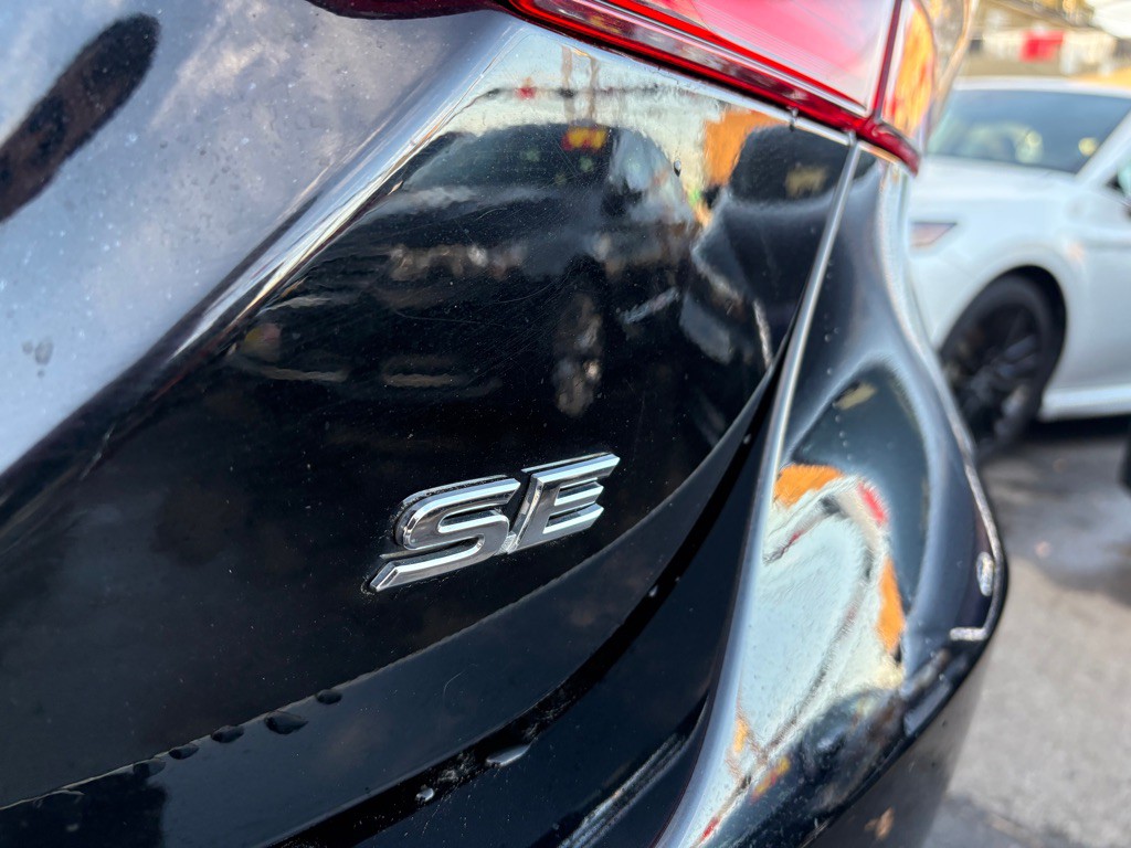 2022 Toyota Camry Image 28