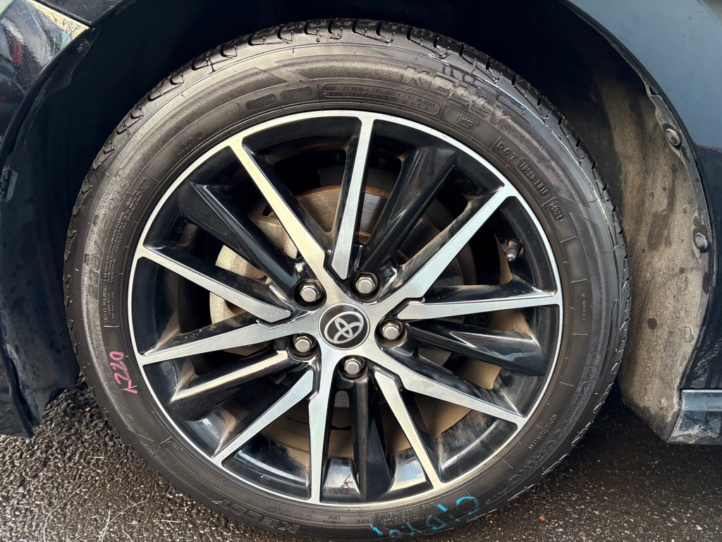 2022 Toyota Camry Image 32