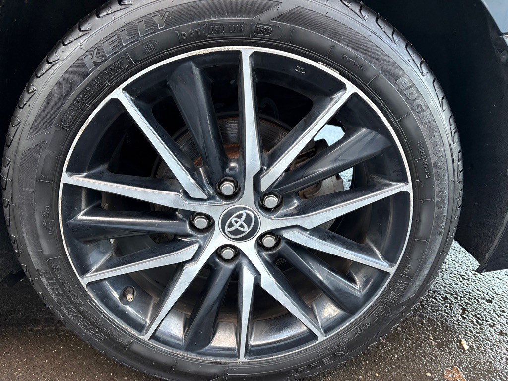 2022 Toyota Camry Image 33