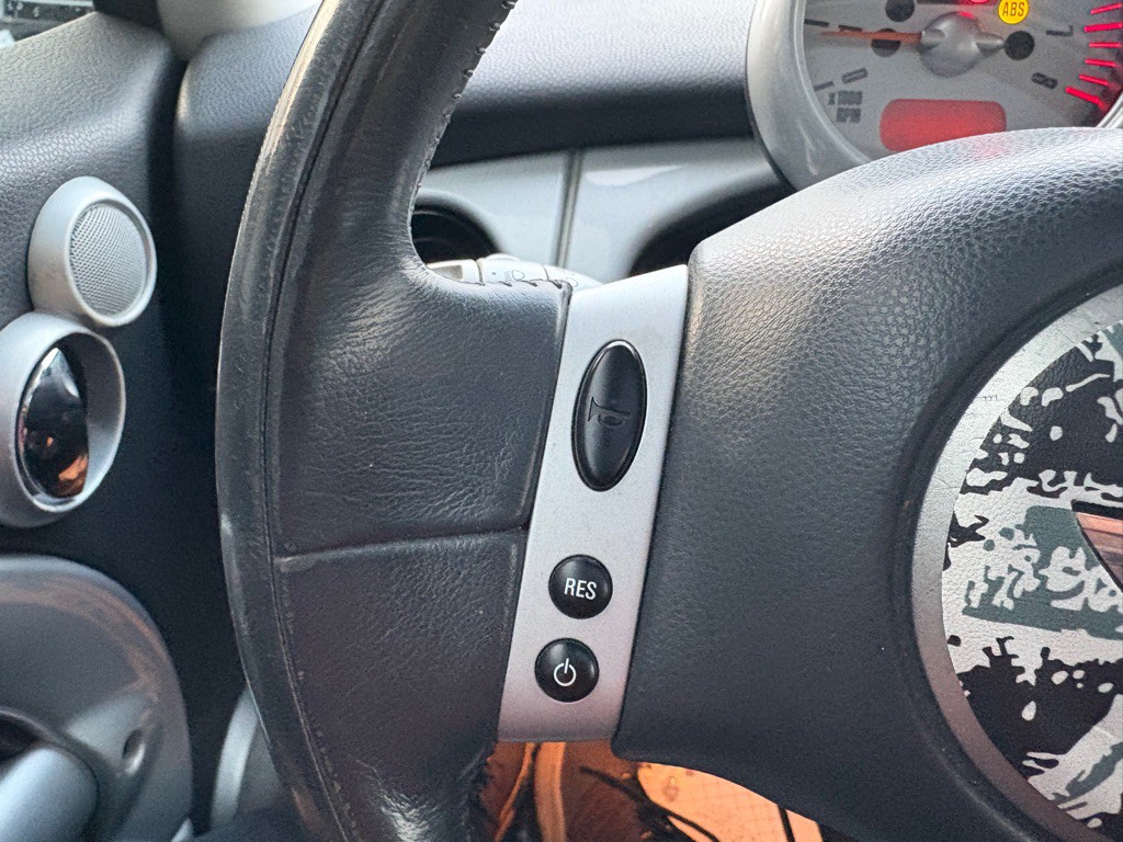 2002 MINI Cooper Image 15