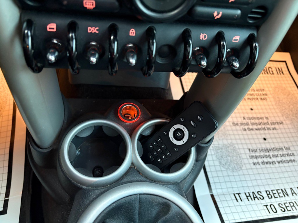 2002 MINI Cooper Image 19