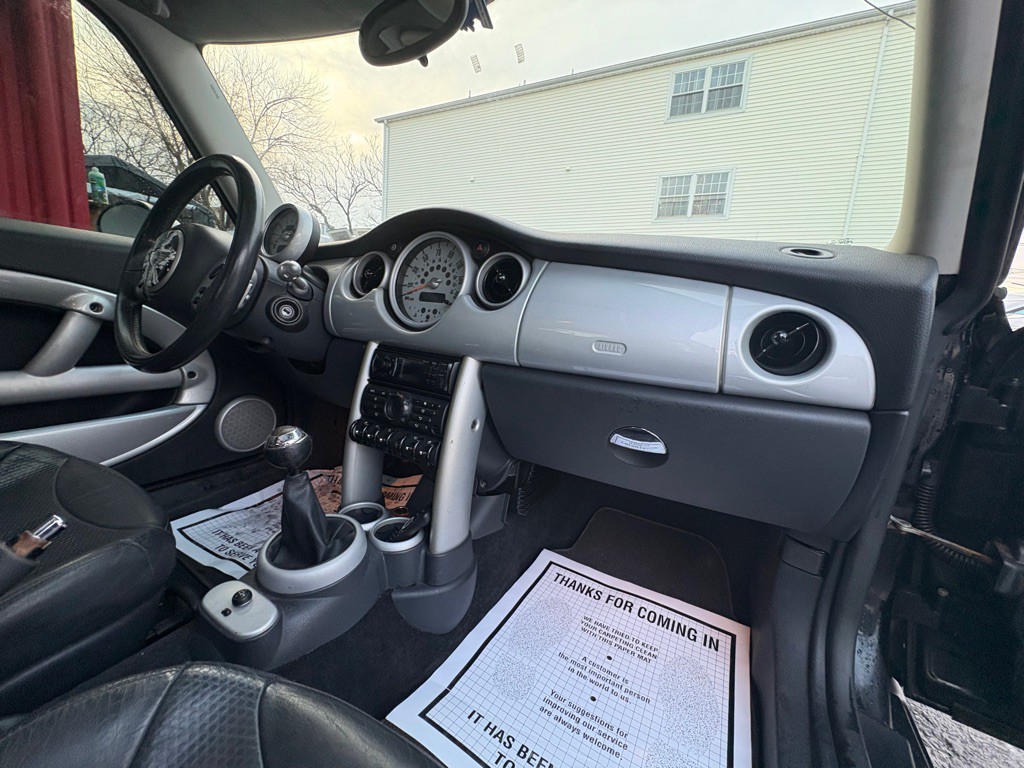 2002 MINI Cooper Image 25