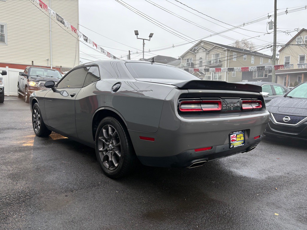 2018 Dodge Challenger Image 41