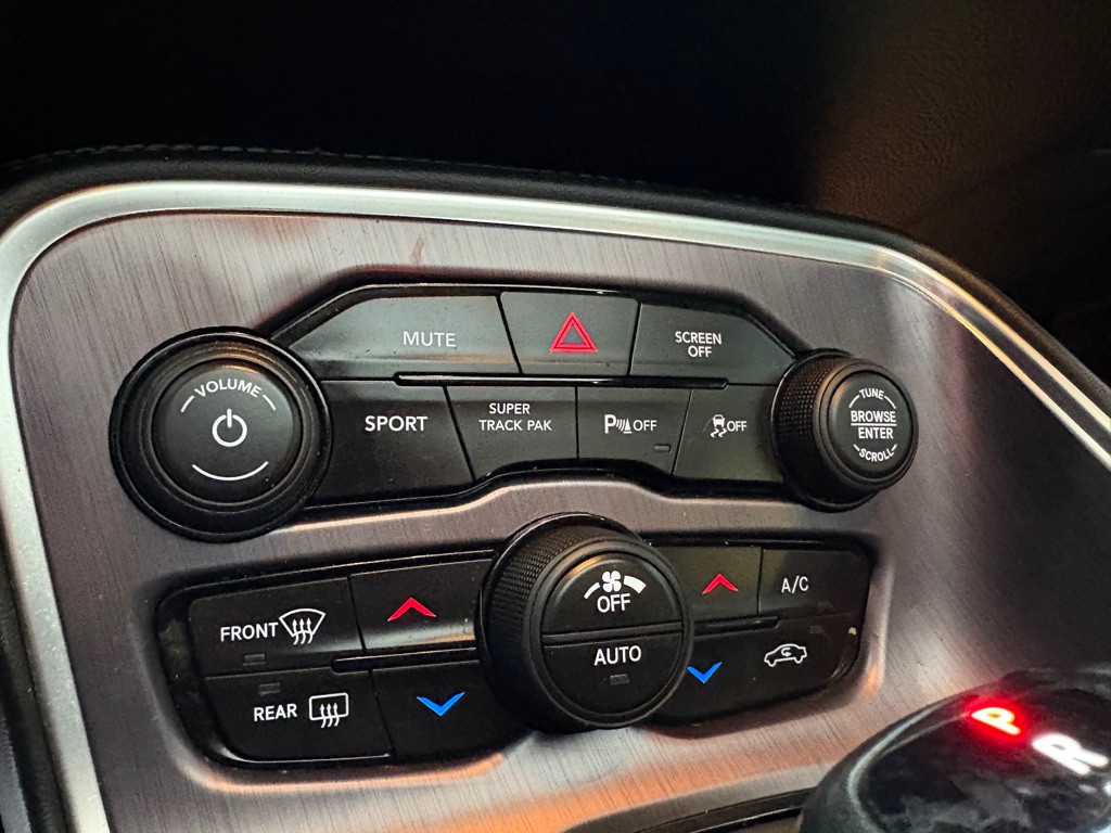 2018 Dodge Challenger Image 59