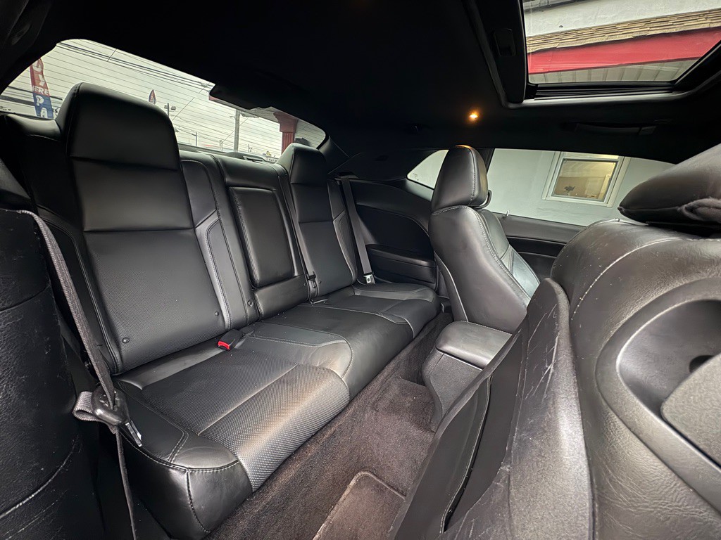 2018 Dodge Challenger Image 65