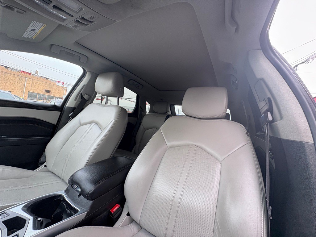 2016 Cadillac SRX Image 11