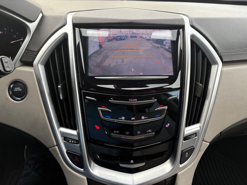 2016 Cadillac SRX Image 18