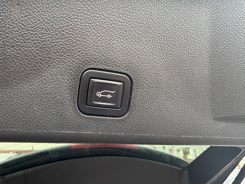 2016 Cadillac SRX Image 26